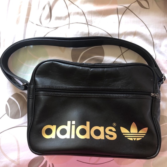 adidas Handbags - Vintage airliner adidas bag